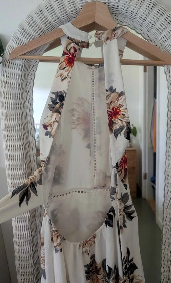 NEW With Tags Floral Halter Backless Maxi Dress - photo 4