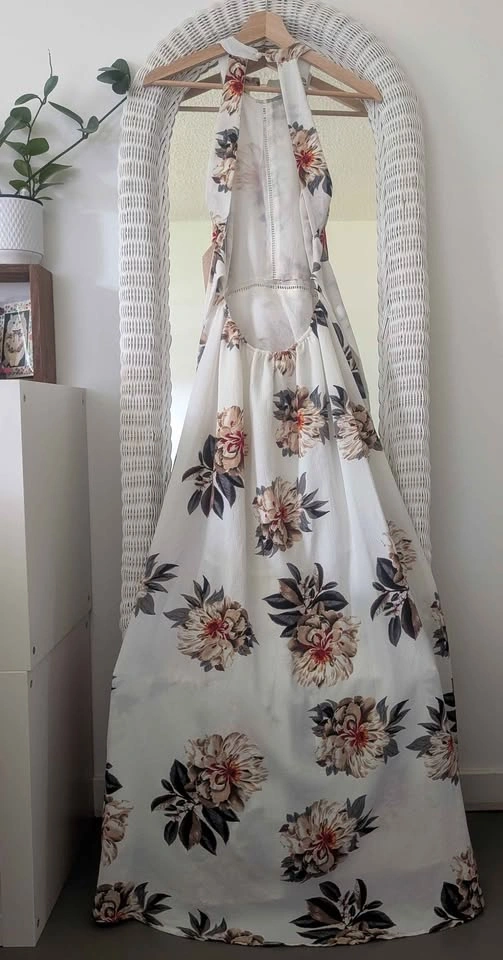 NEW With Tags Floral Halter Backless Maxi Dress - photo 5
