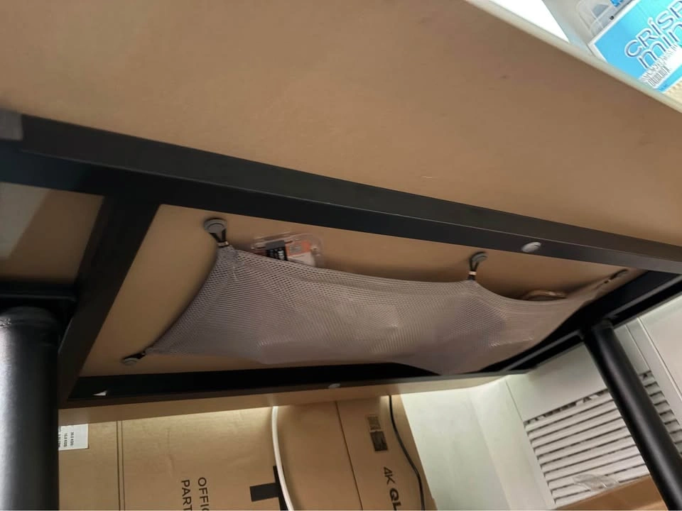 IKEA BEKANT Desk - Height Adjustable - photo 3