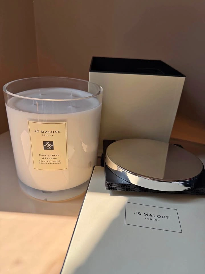 Jo Malone English Pear and Freesia 600 G candle