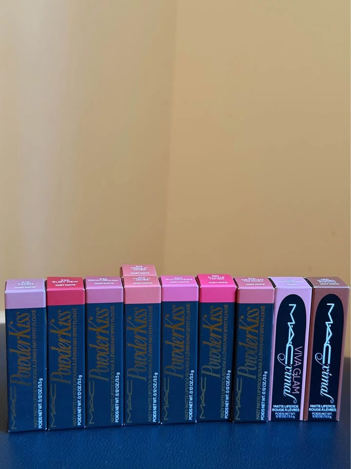 BNIB MAC lipsticks - photo 3