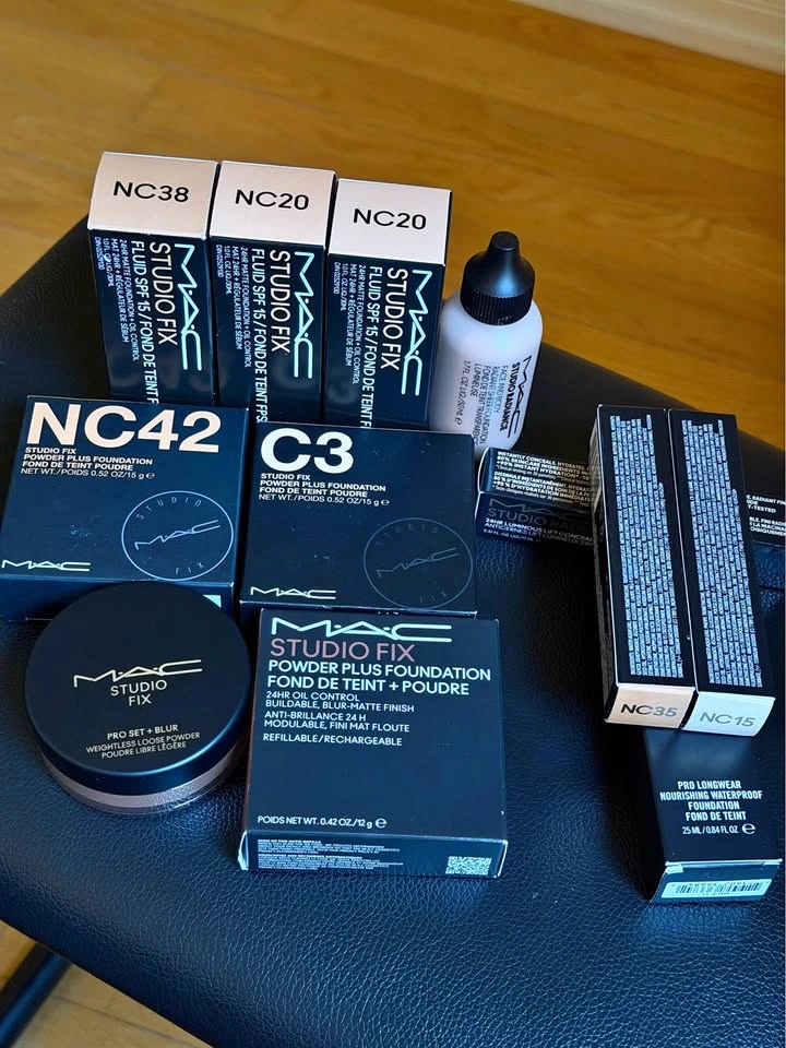 BNIB MAC Foundation and Concealers