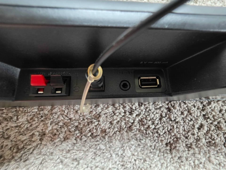 LG SH2 soundbar and subwoofer - photo 3