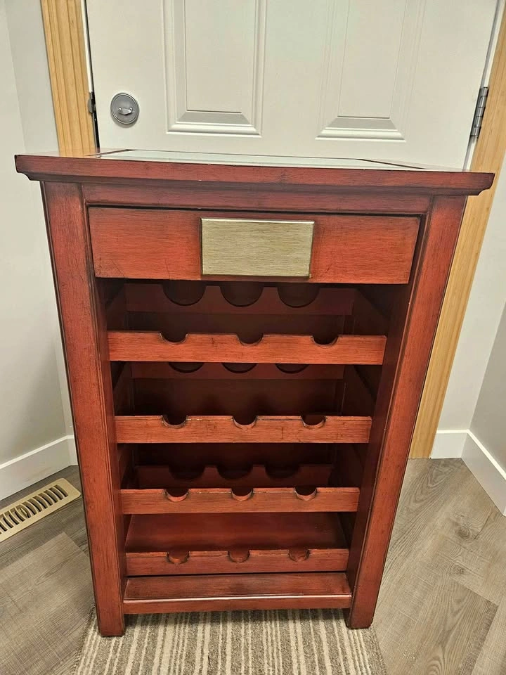 Wooden wine rack with drawer