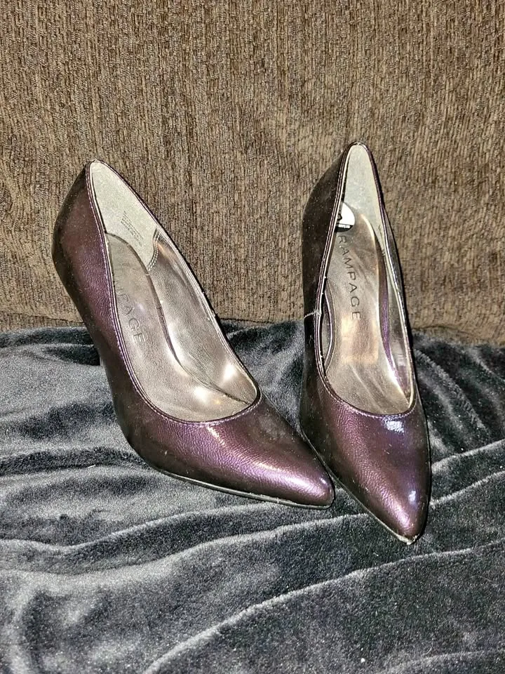 Size 5 womens heels thumbnail