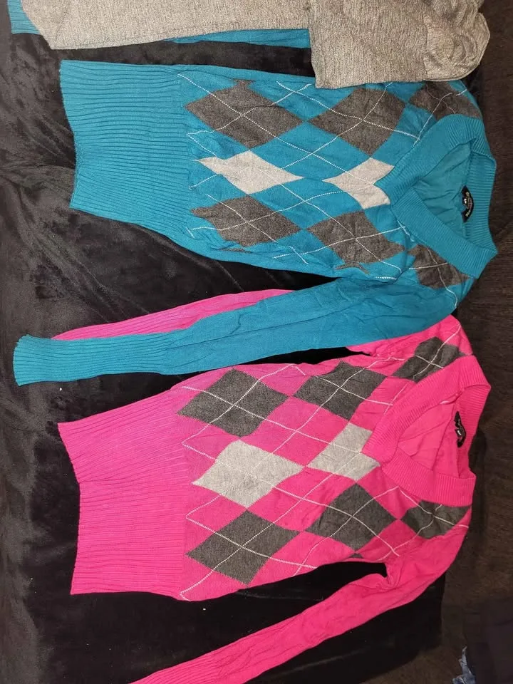 Small womens sweaters image indicator(2)