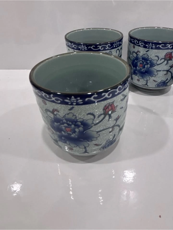Vintage 4 Japanese porcelain yunomi tea cups blue peonies - photo 3