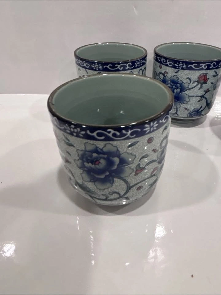 Vintage 4 Japanese porcelain yunomi tea cups blue peonies - photo 4
