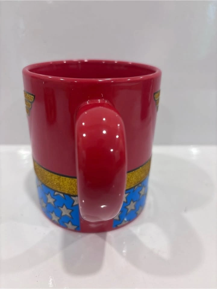 2017 Wonder Woman glitter ceramic mug 14oz- DC Comics - photo 4