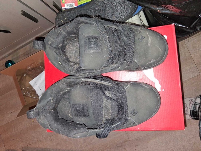DC shoes
