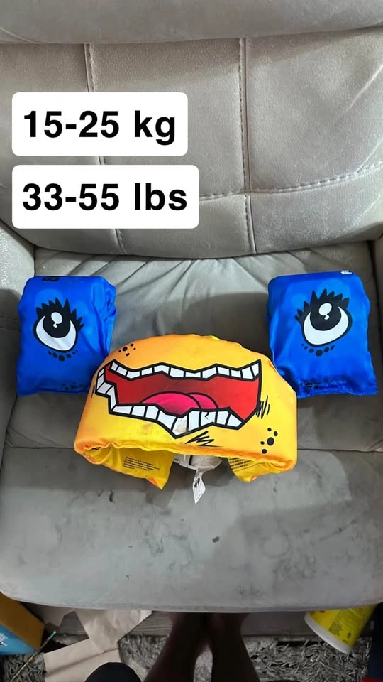 4 Kids Life Jackets / Swim Vests Bundle - photo 4