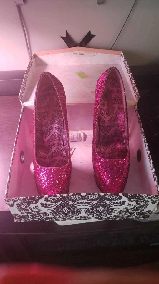 Size 11 Pink glitter Bordello heels by Pleaser - photo 2