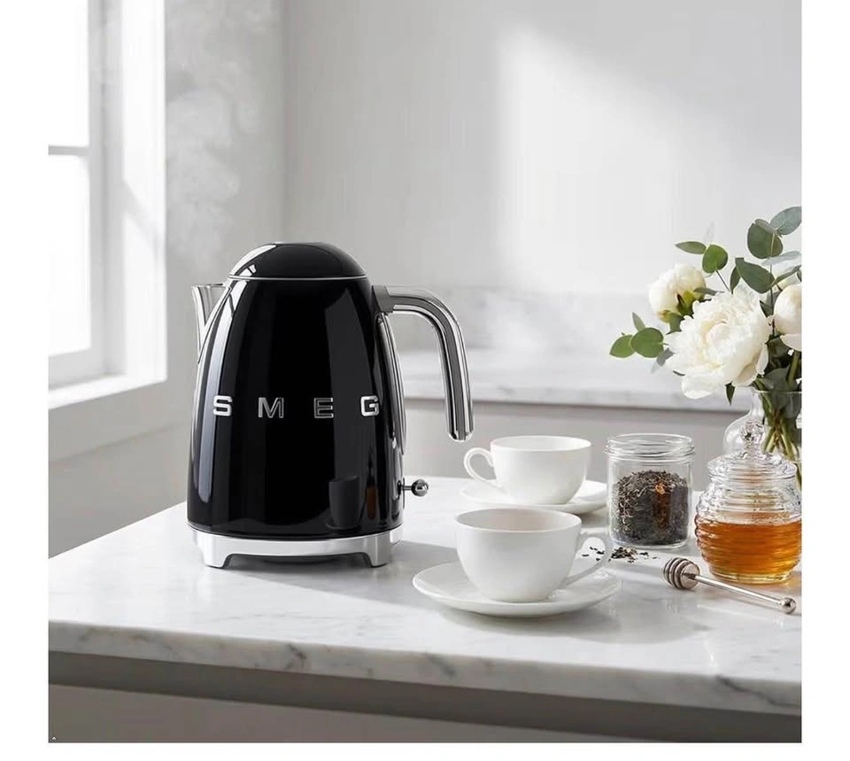 Brand New Smeg 50's Retro Style Electric Kettle - photo 2