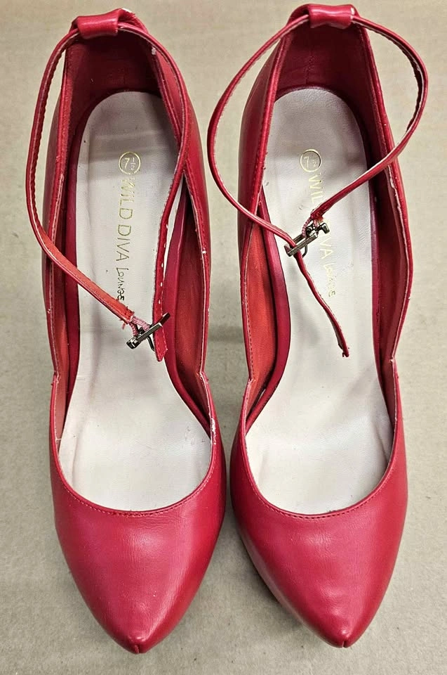 Wild Diva Lounge Red Ankle Strap Platform Stiletto Pumps 7.5