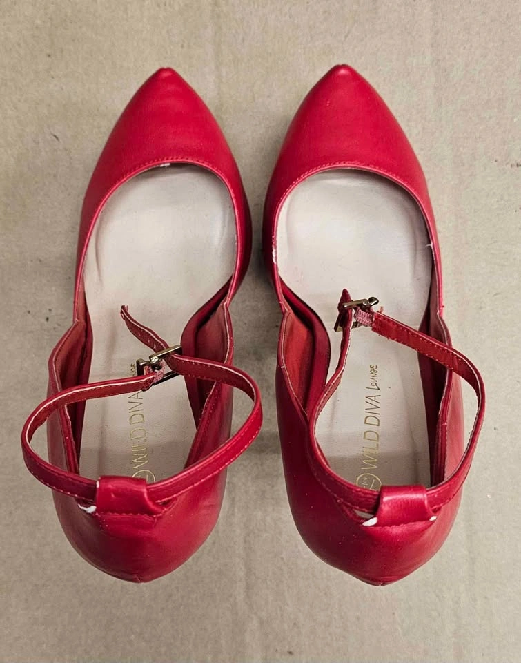 Wild Diva Lounge Red Ankle Strap Platform Stiletto Pumps 7.5 - photo 2