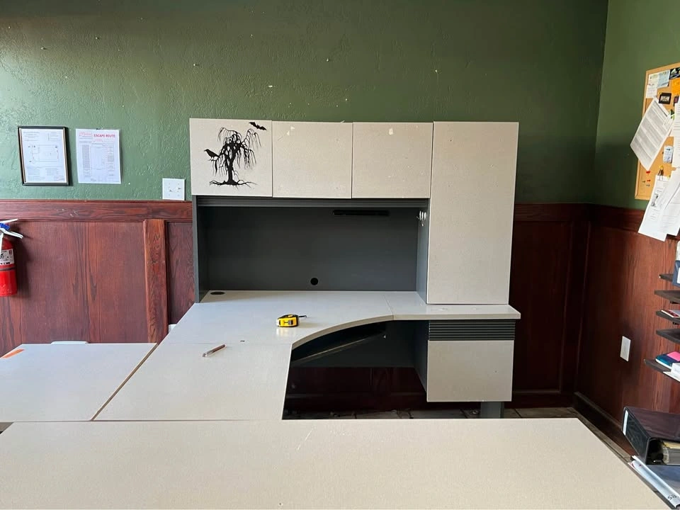 Classic L Shaped Desk with Hutch - photo 2