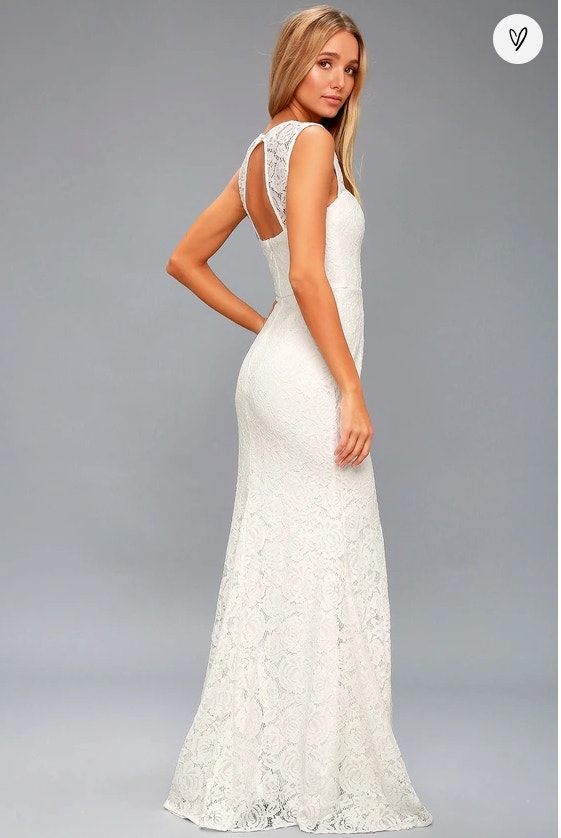 Lace Mermaid Wedding Dress – Elegant Ivory Bridal Gown