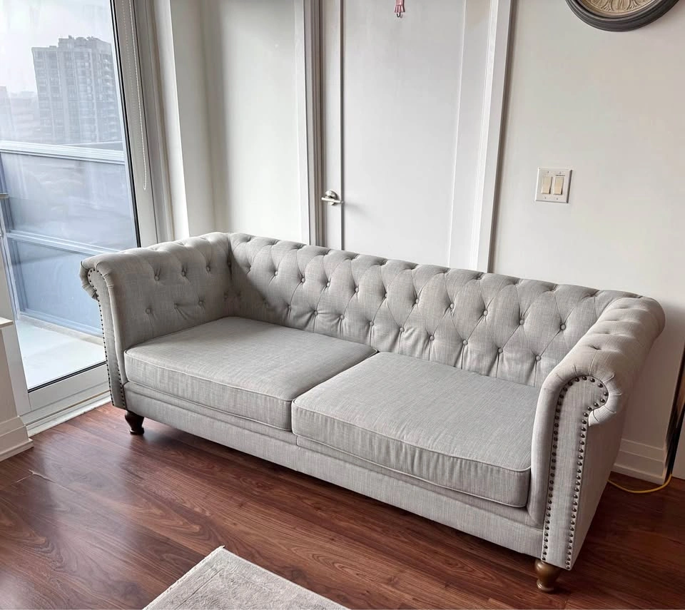 Structube - Chesterfield - Sofa