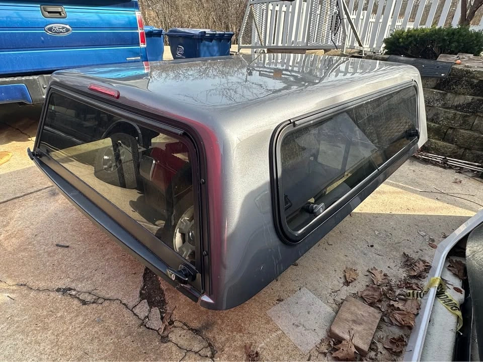 Camper Topper Cap for Chevy Colorado 2015-2020 6ft Bed - photo 2