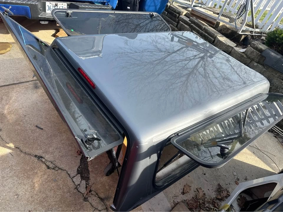 Camper Topper Cap for Chevy Colorado 2015-2020 6ft Bed - photo 3
