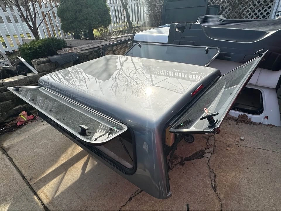 Camper Topper Cap for Chevy Colorado 2015-2020 6ft Bed - photo 4