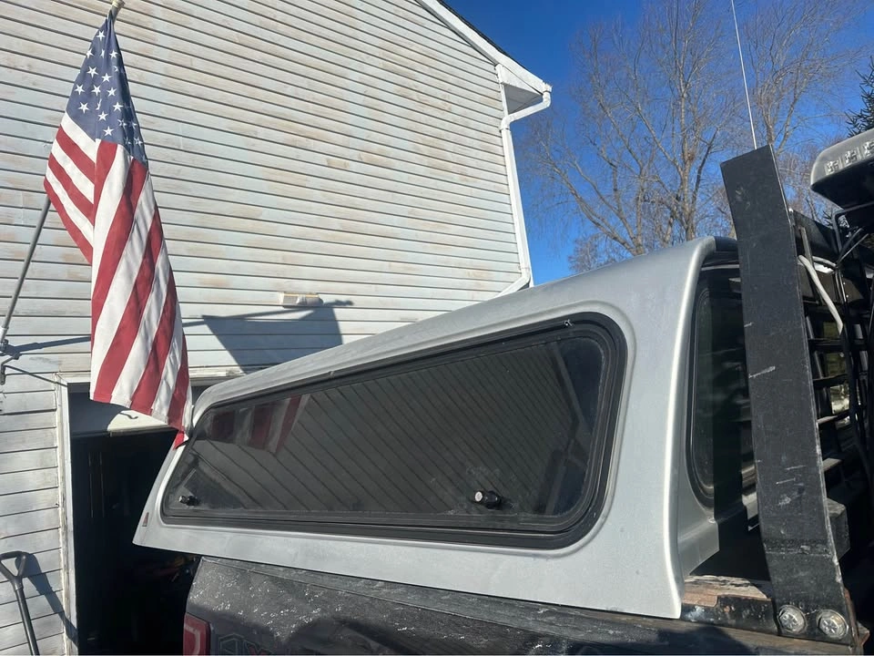 Camper Topper Cap for 2014-2018 Silverado 6.6ft Bed - photo 2