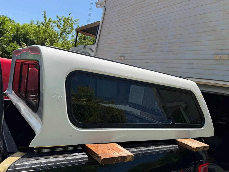 Camper topper cap for 2012 Nissan Frontier - photo 4