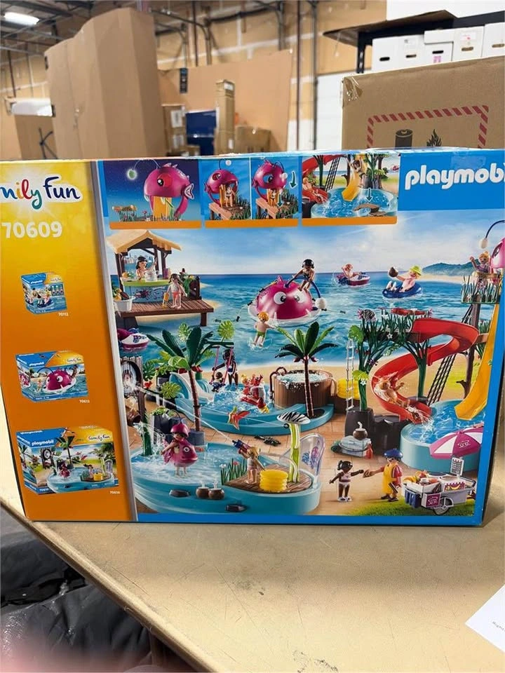 Playmobil Family Fun Water Park with Slides 70609 - photo 4