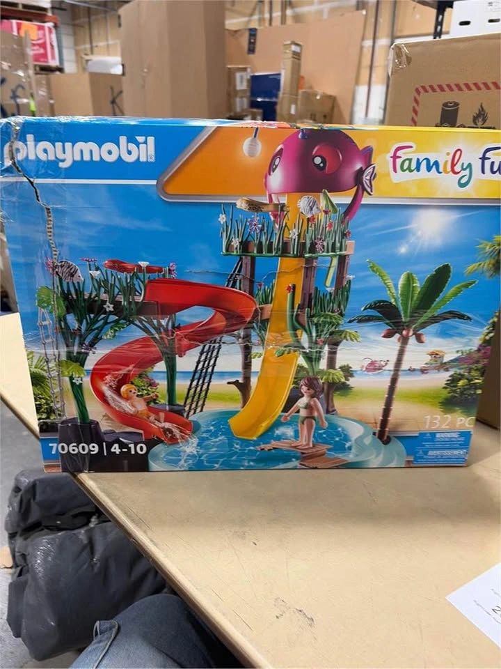 Playmobil Family Fun Water Park with Slides 70609 - photo 5
