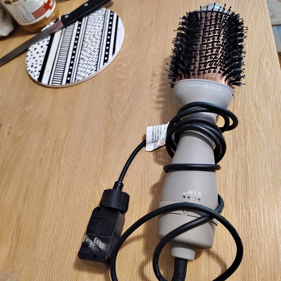 Hair dryer brush