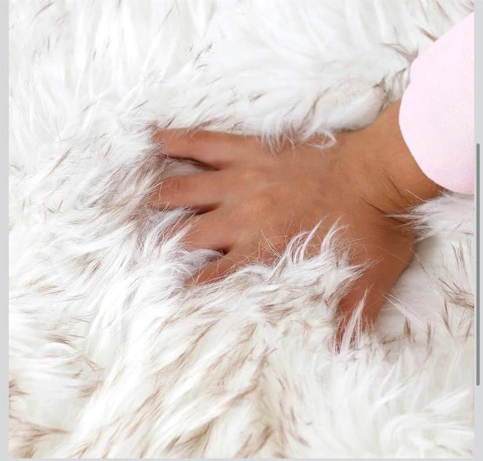 New! Round Faux Fur Pet Bed - photo 2