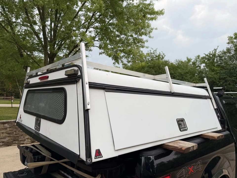 Camper Topper Cap for Silverado/GMC Sierra 2014-2018 6.6' Bed - photo 3