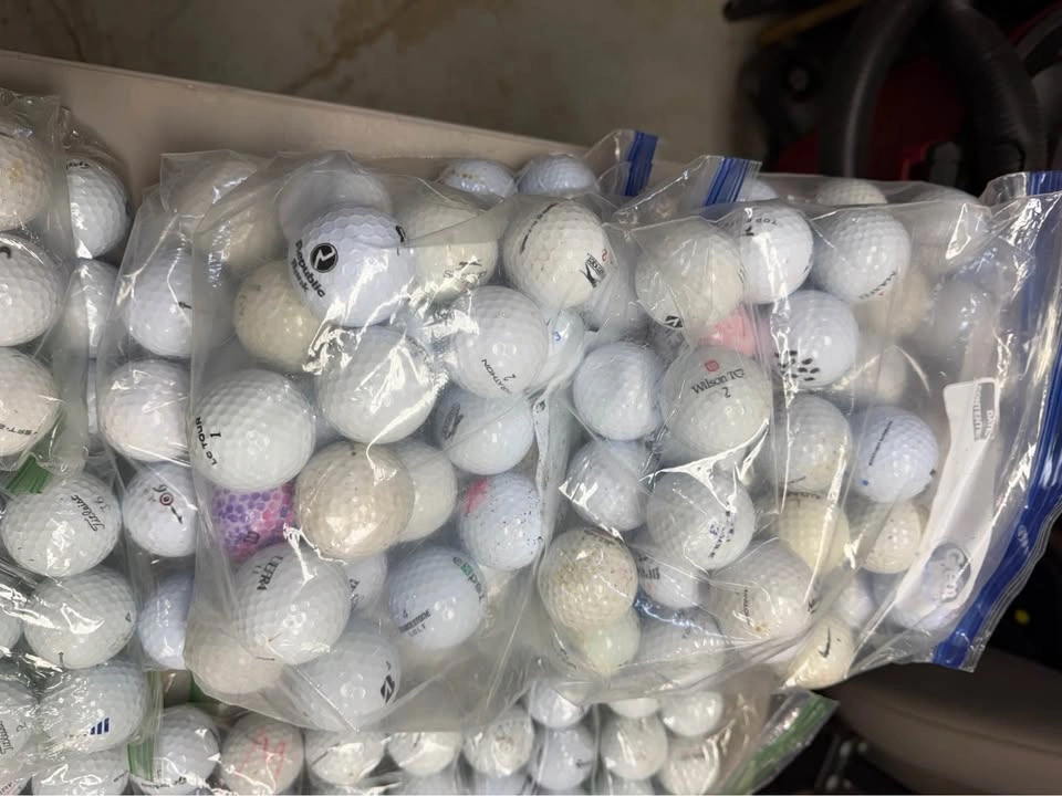 Golf balls - 20 per bag
