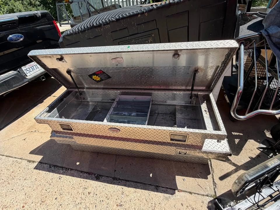 Tool box for Chevy Colorado, GMC Canyon, and Tacoma 2015-2020 - photo 2