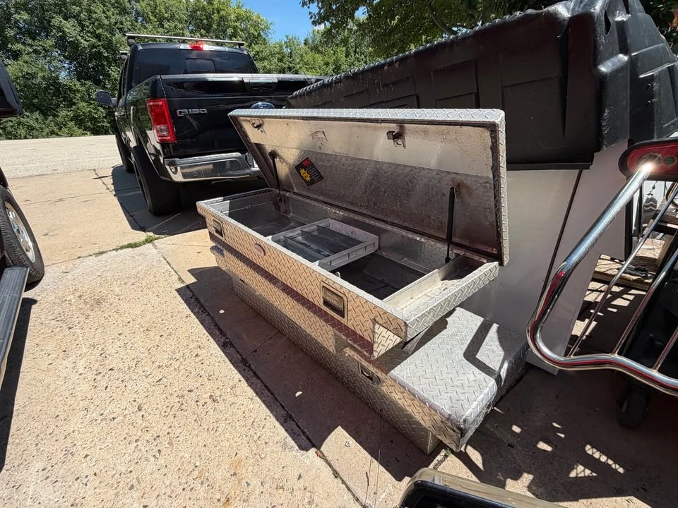 Tool box for Chevy Colorado, GMC Canyon, and Tacoma 2015-2020 - photo 4