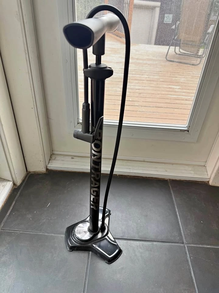 Bontrager Charger Bicycle Floor Pump (Presta & Schrader)