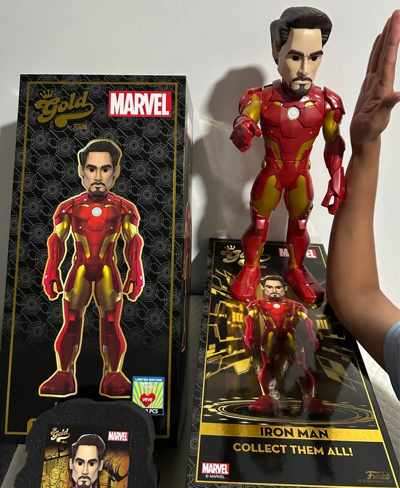 Iron Man Premium Figure (18 inch tall) - photo 4