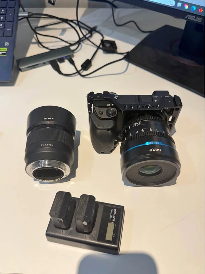 Sony A6400 with lens bundle