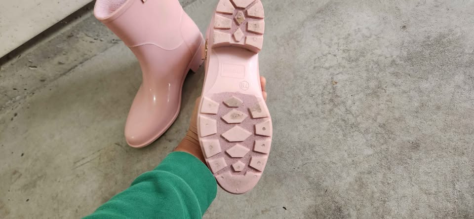 Ladies Guess boots - photo 3