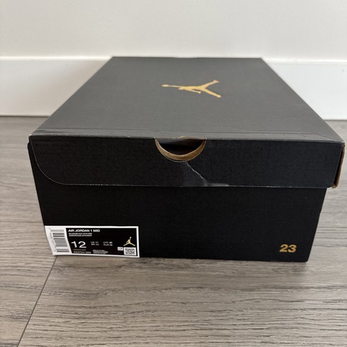 Size 12 - Jordan 1 Mid Chicago Black Toe 2020 - photo 3