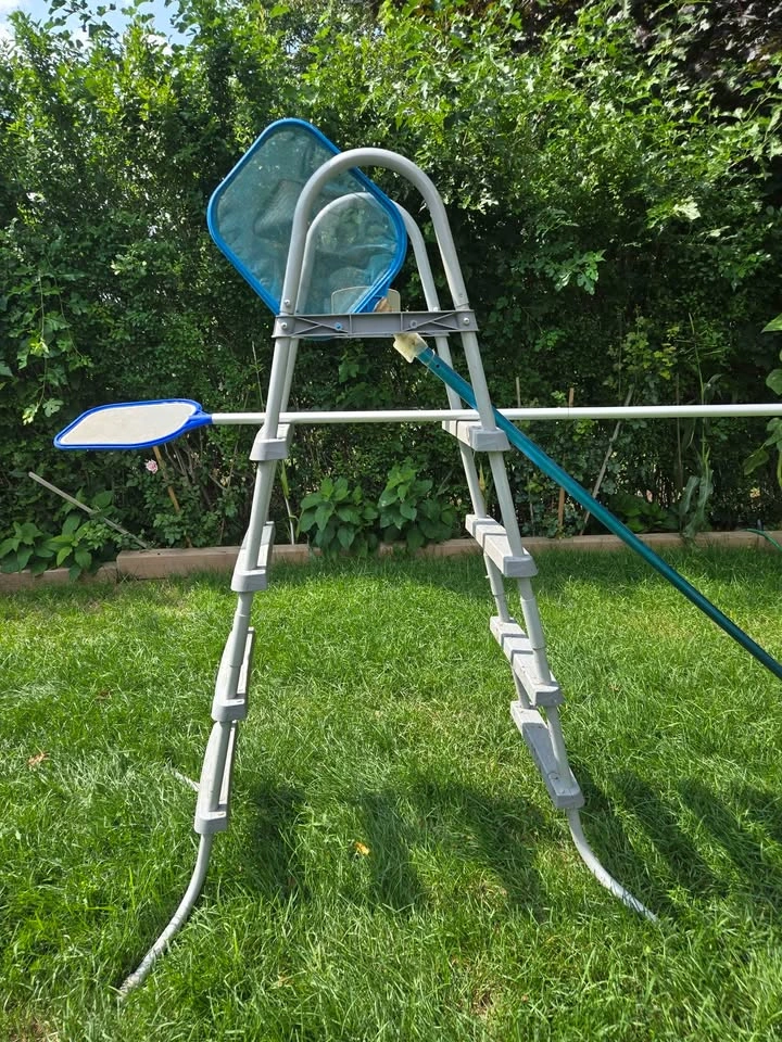 Coleman 15ft round pool - photo 2