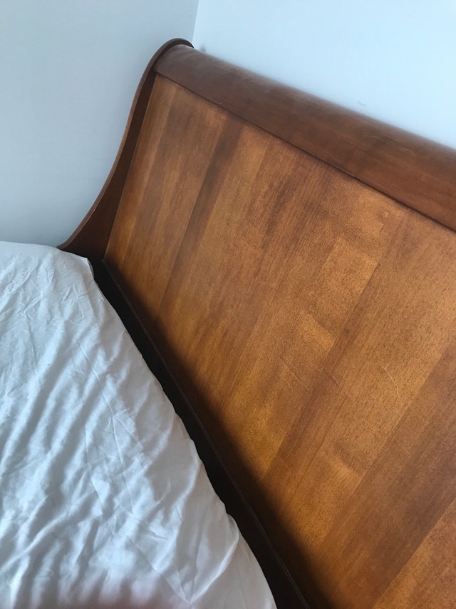 Timeless solid wood queen size bed with Boxspring and mattress - photo 3