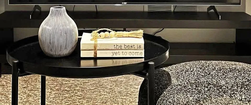 Decorative Vase & Stacked Book Set thumbnail