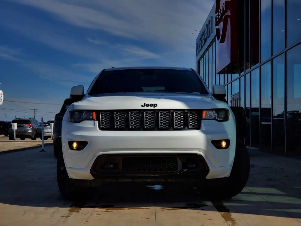 2021 Jeep Grand Cherokee Altitude - photo 2