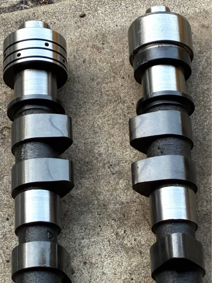 Camshaft - photo 2
