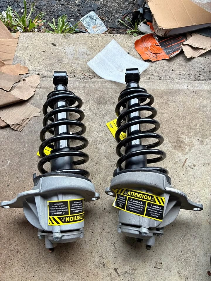 Unity Automotive Complete Strut Assembly