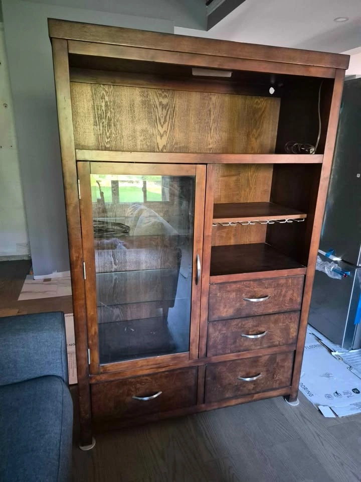 Cabinet with wine glass rack & sensor- on/off finger touch light - photo 2
