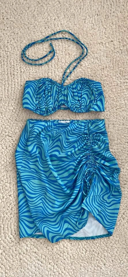 Princess Polly Blue Stripe 2 piece set - size 6
