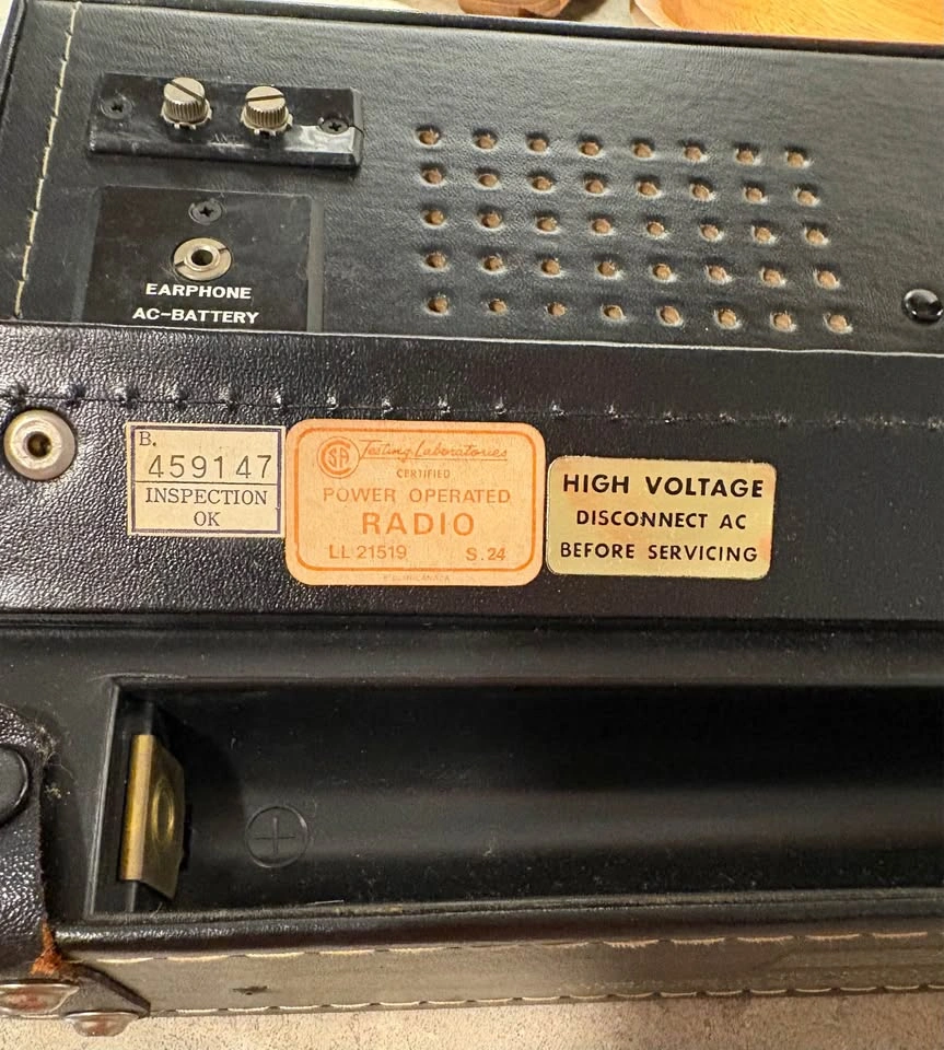 Vintage Koyo Solid State AM/FM Portable Radio (1960s/70s) - photo 5