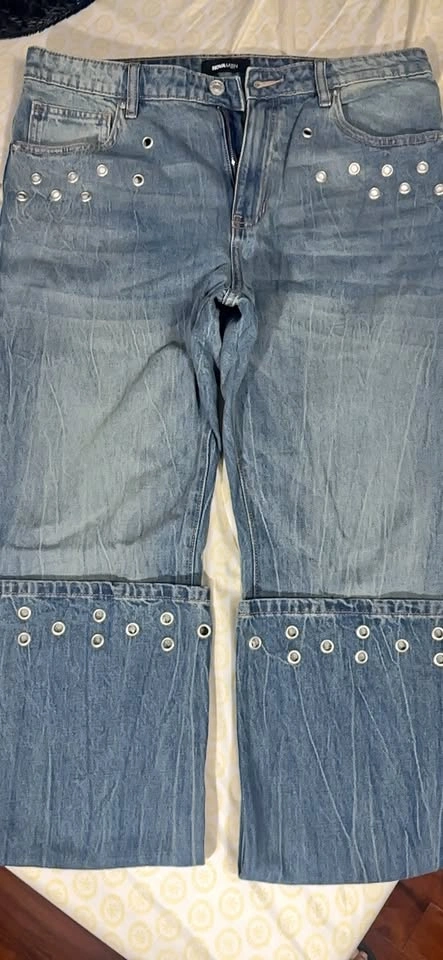 NOVA MEN Grommet Jeans